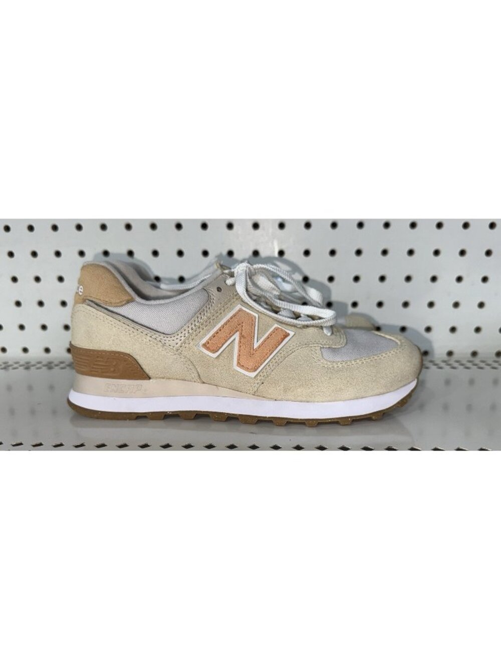 New Balance 574 Calm Taupe Nimbus Cloud Womens Suede Athletic Shoes Size 6